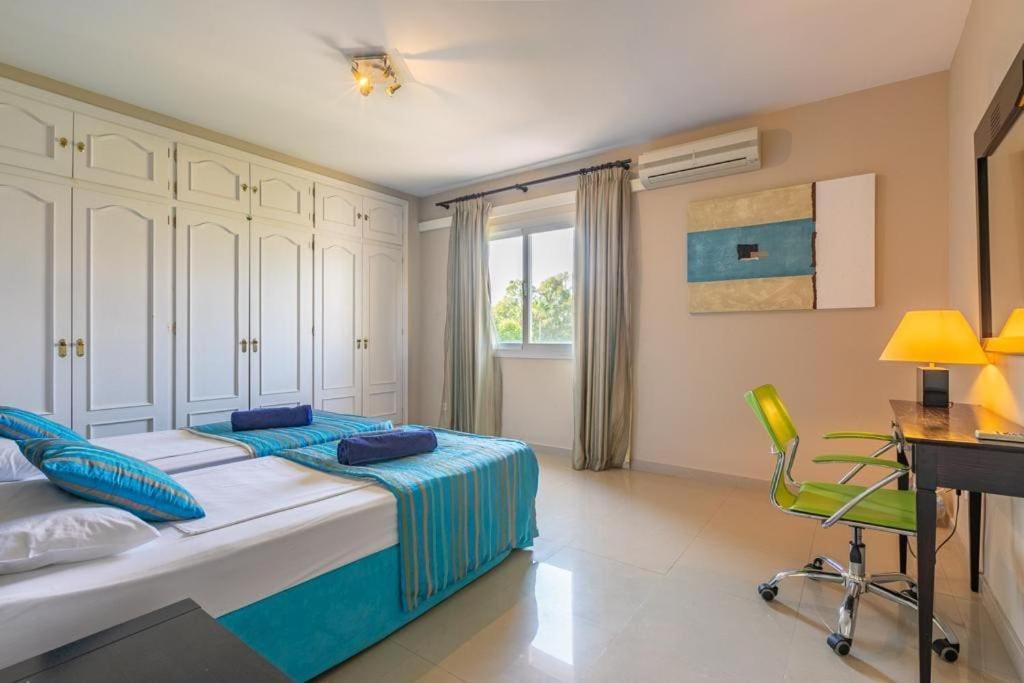 Spacious 10guest In Puerto Banus With Pool Villaer Marbella